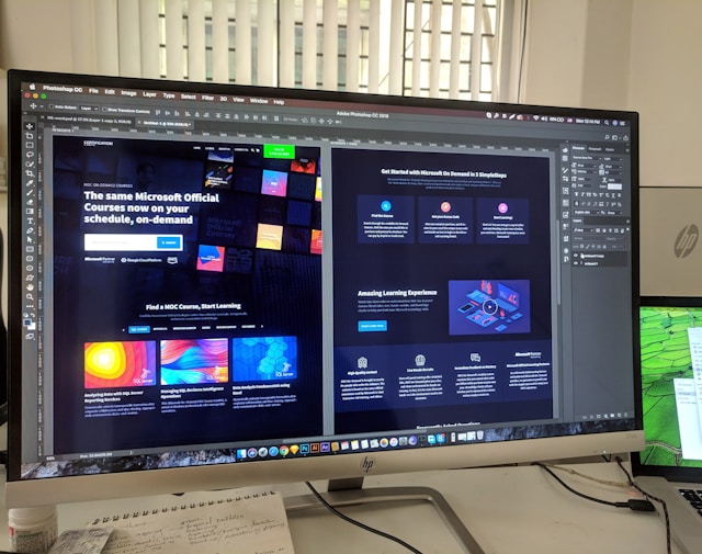 monitor with design